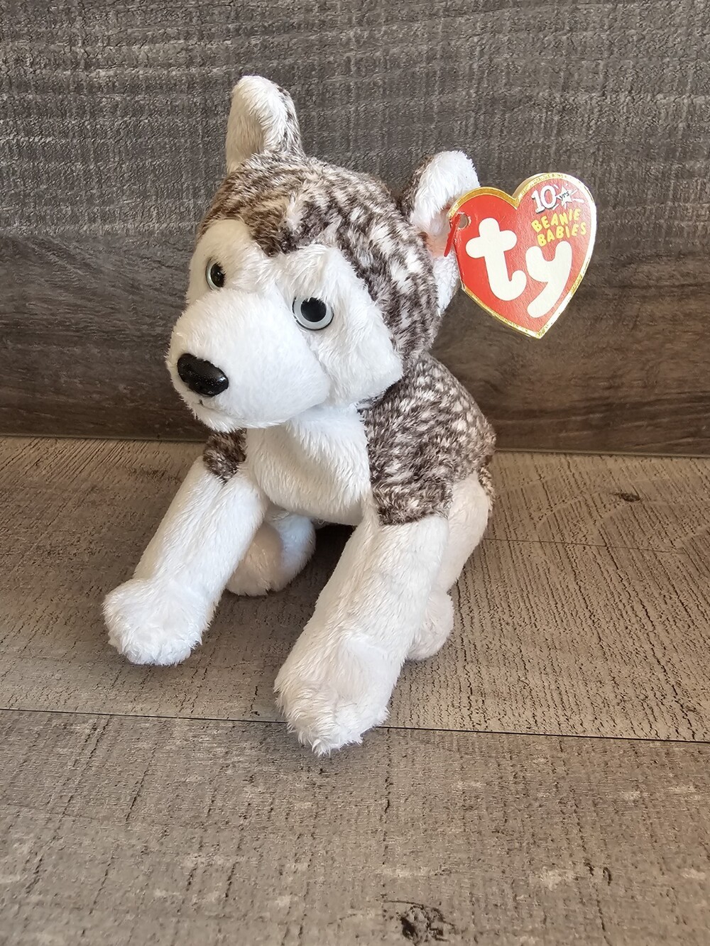 2003 TY Beanie Baby MUKLUK the Husky Dog White Silver Eyes Tag